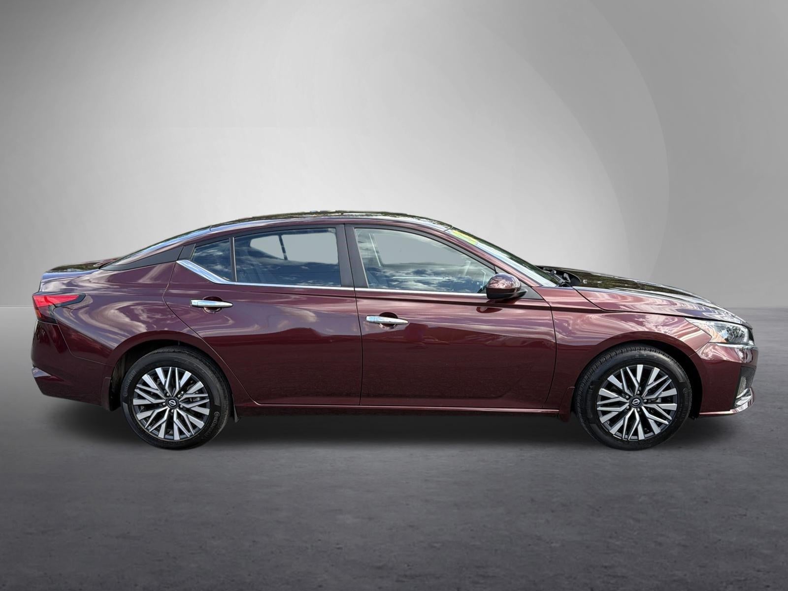 2023 Nissan Altima 2.5 SV AWD Sedan