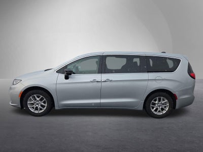 2024 Chrysler Pacifica Touring L FWD