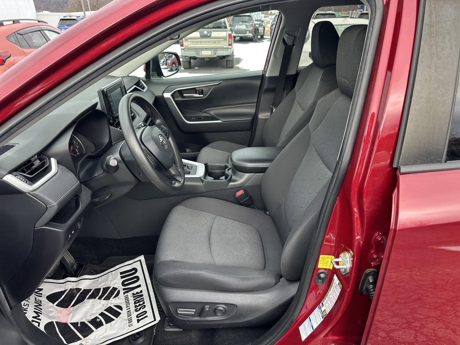 2021 Toyota RAV4 XLE AWD (Natl)