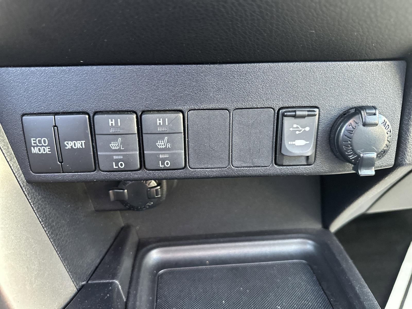 2014 Toyota RAV4 FWD 4dr Limited (Natl)