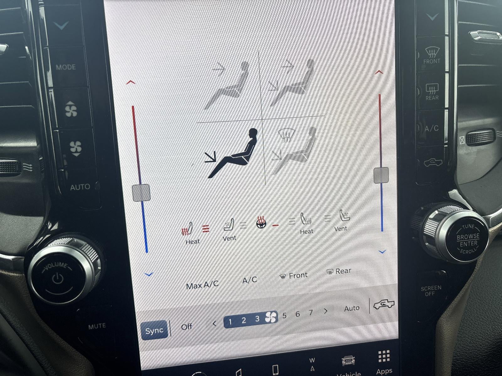 2024 RAM 2500 Laramie 4x4 Crew Cab 6'4" Box