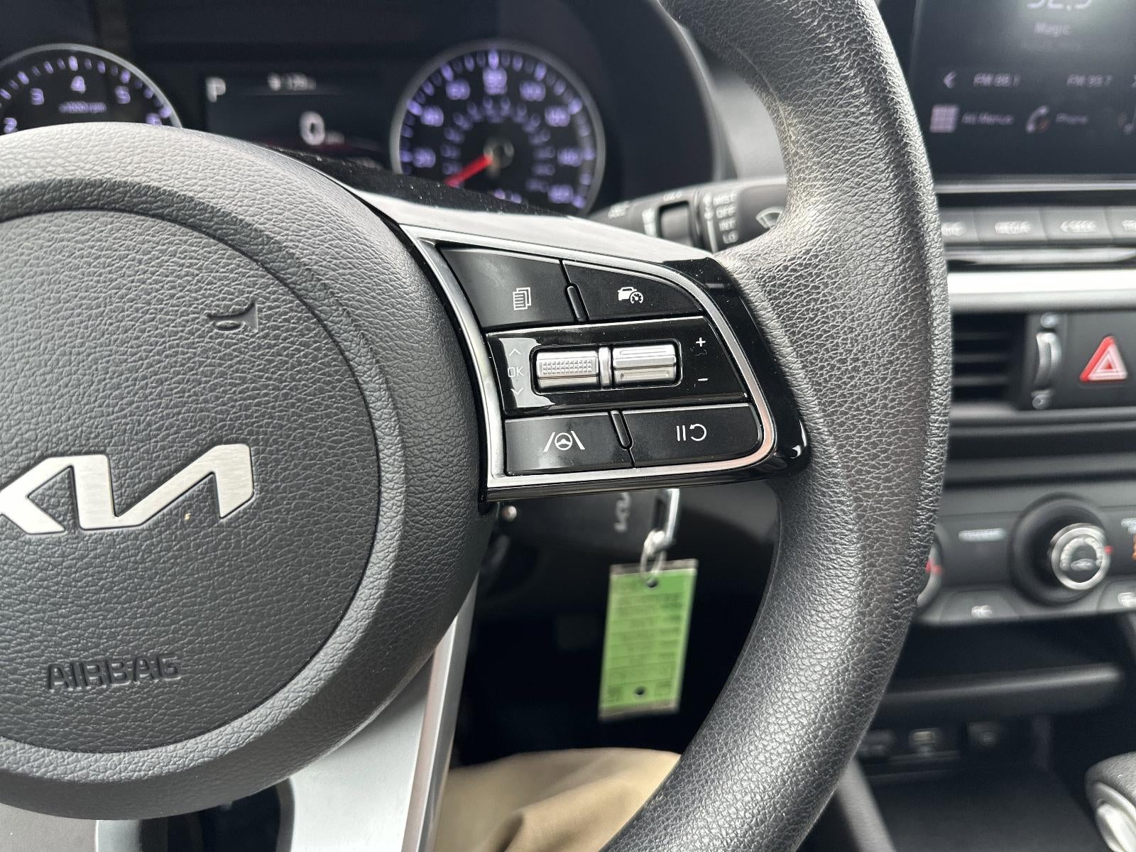 2024 Kia Forte LXS IVT