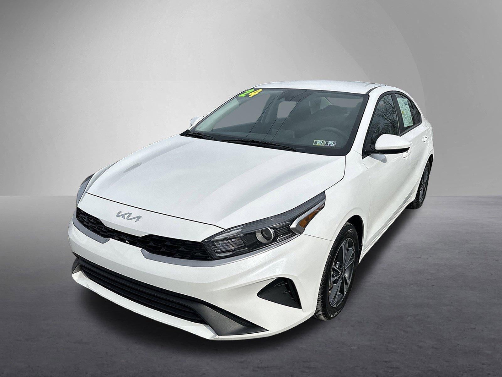 2024 Kia Forte LXS IVT