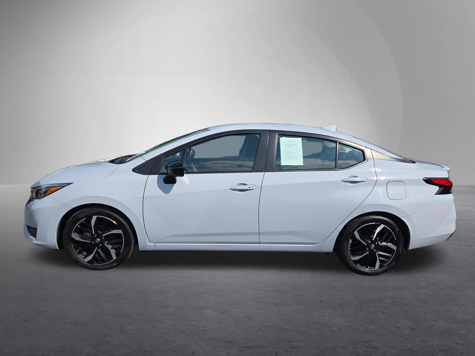 2024 Nissan Versa SR CVT