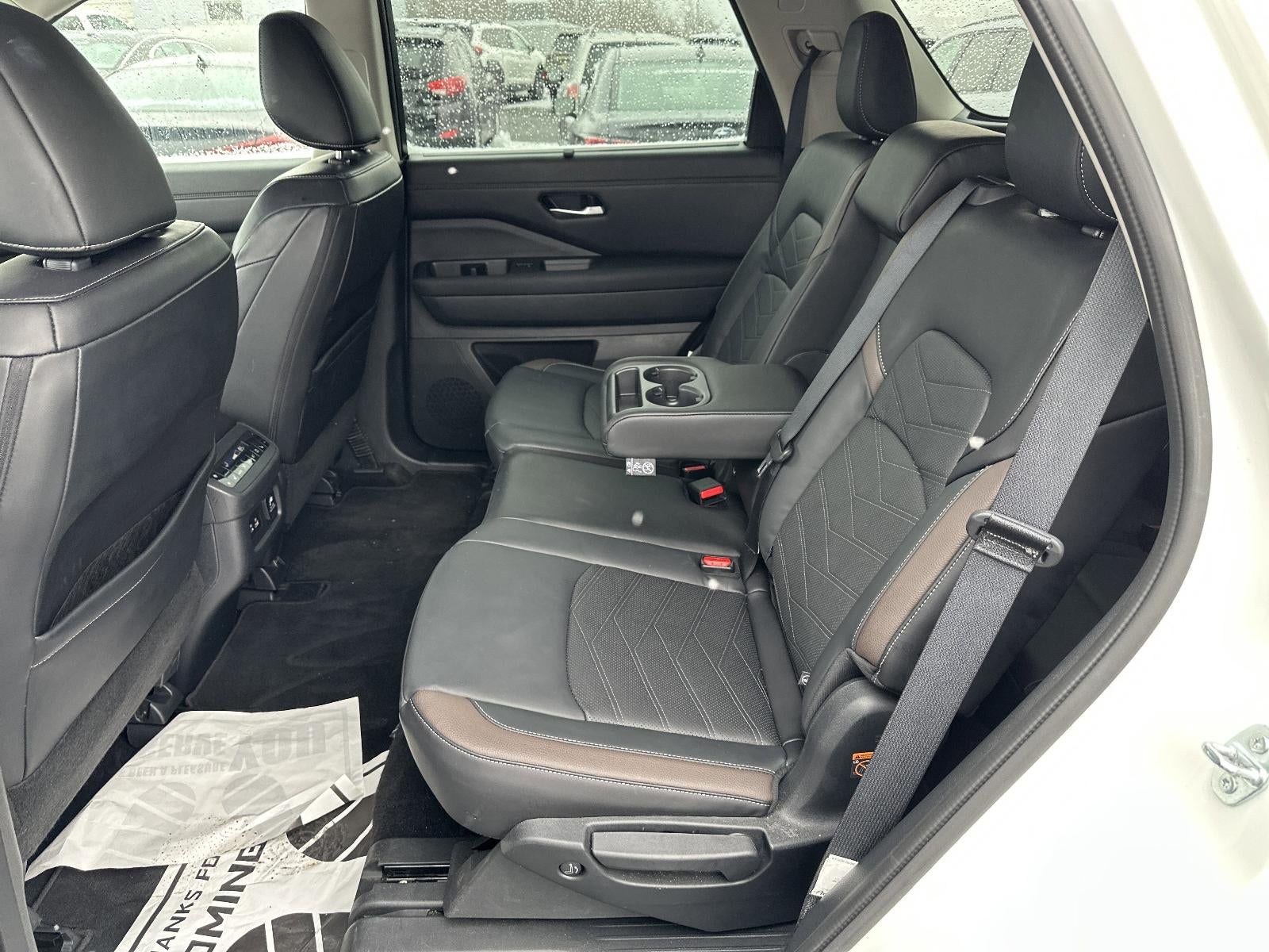 2024 Nissan Pathfinder Platinum 4WD