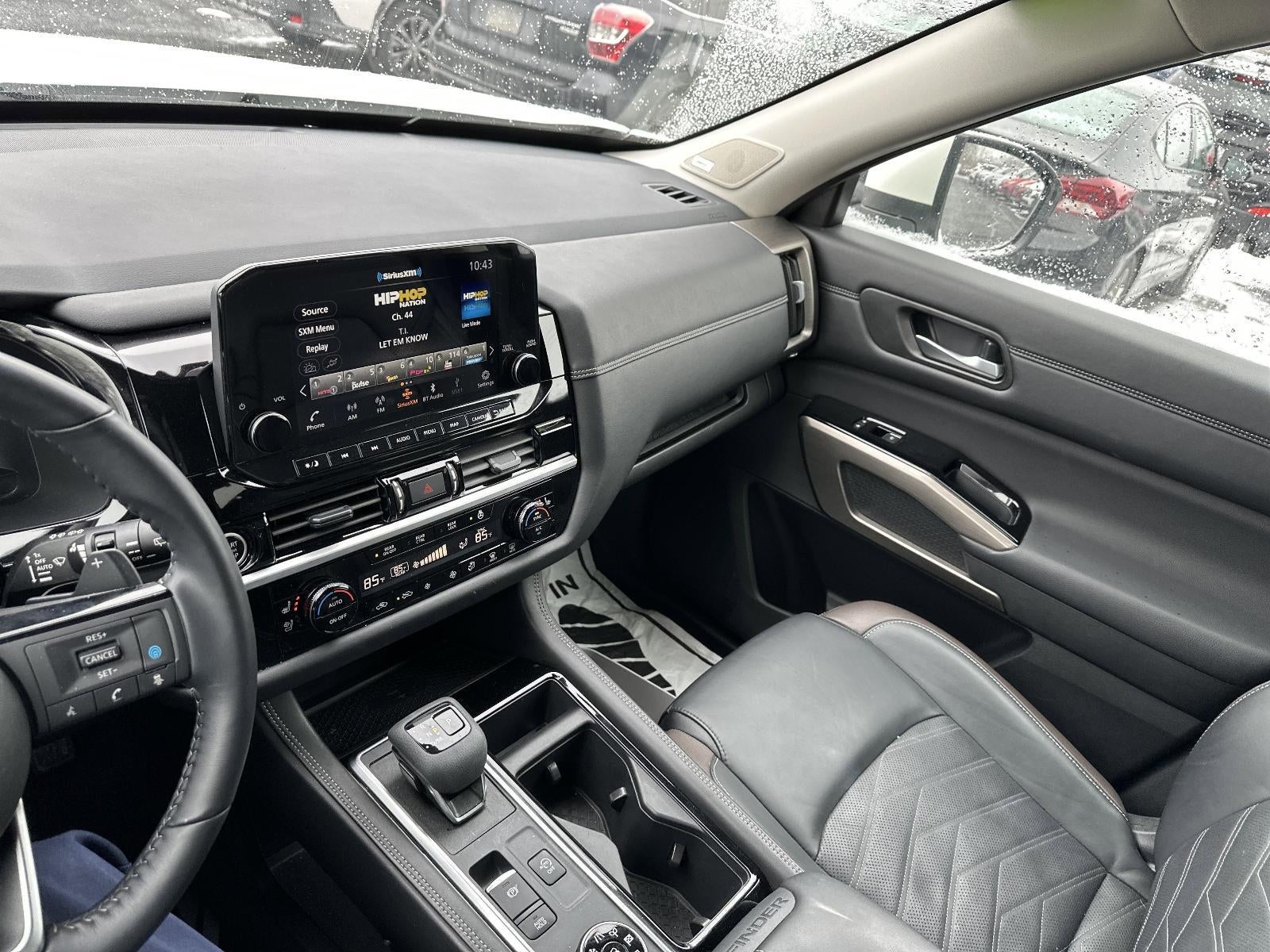 2024 Nissan Pathfinder Platinum 4WD