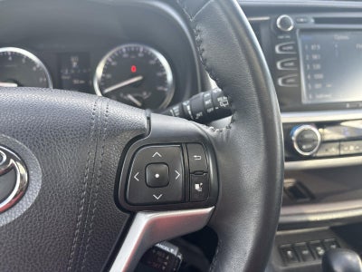 2016 Toyota Highlander AWD 4dr V6 XLE (Natl)