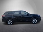 2023 Toyota Highlander LE AWD (SE)