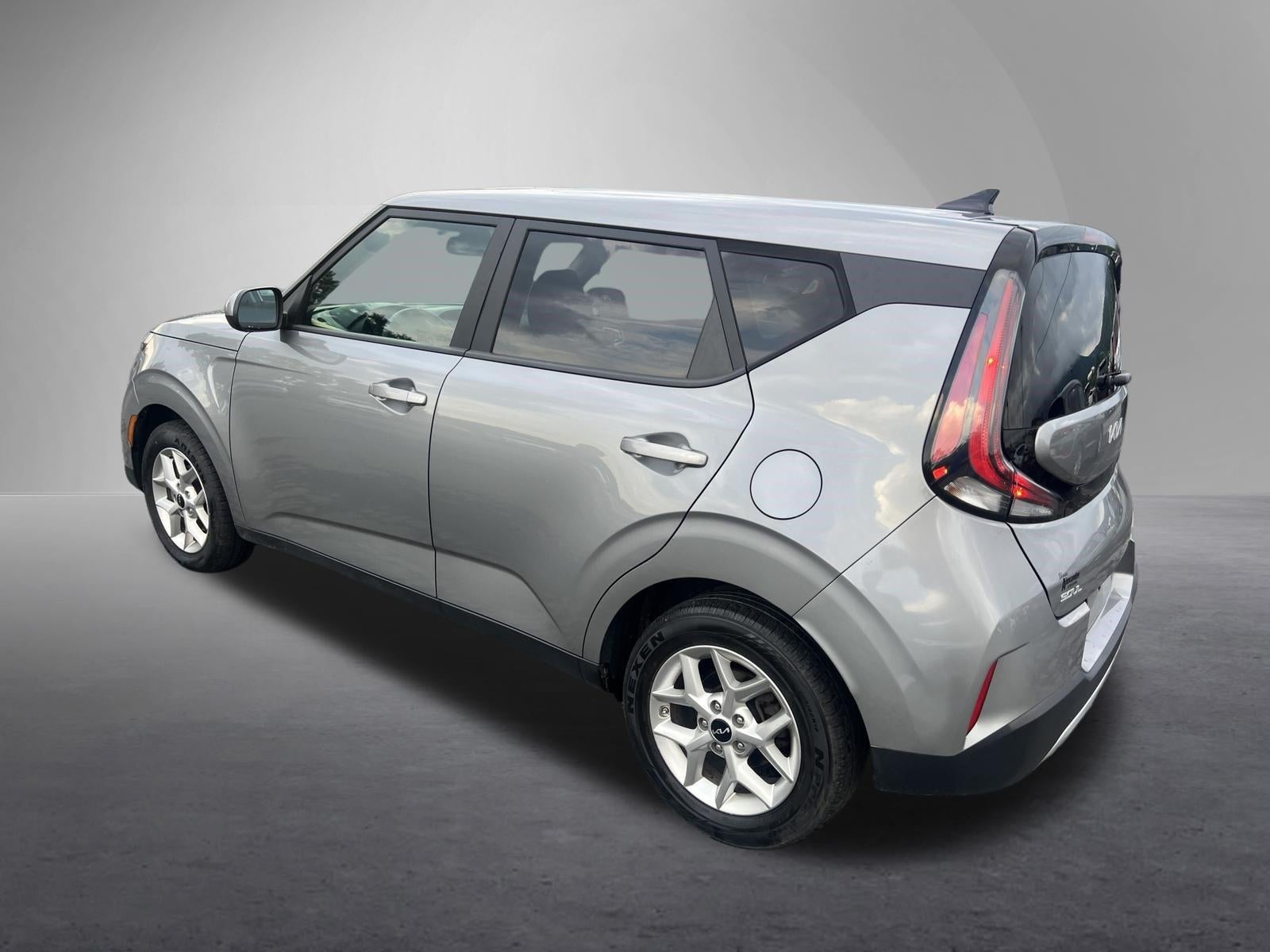 2024 Kia Soul LX IVT