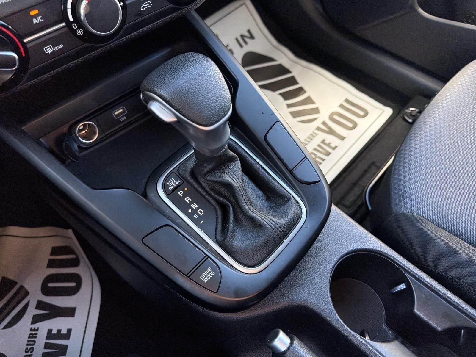2024 Kia Soul LX IVT