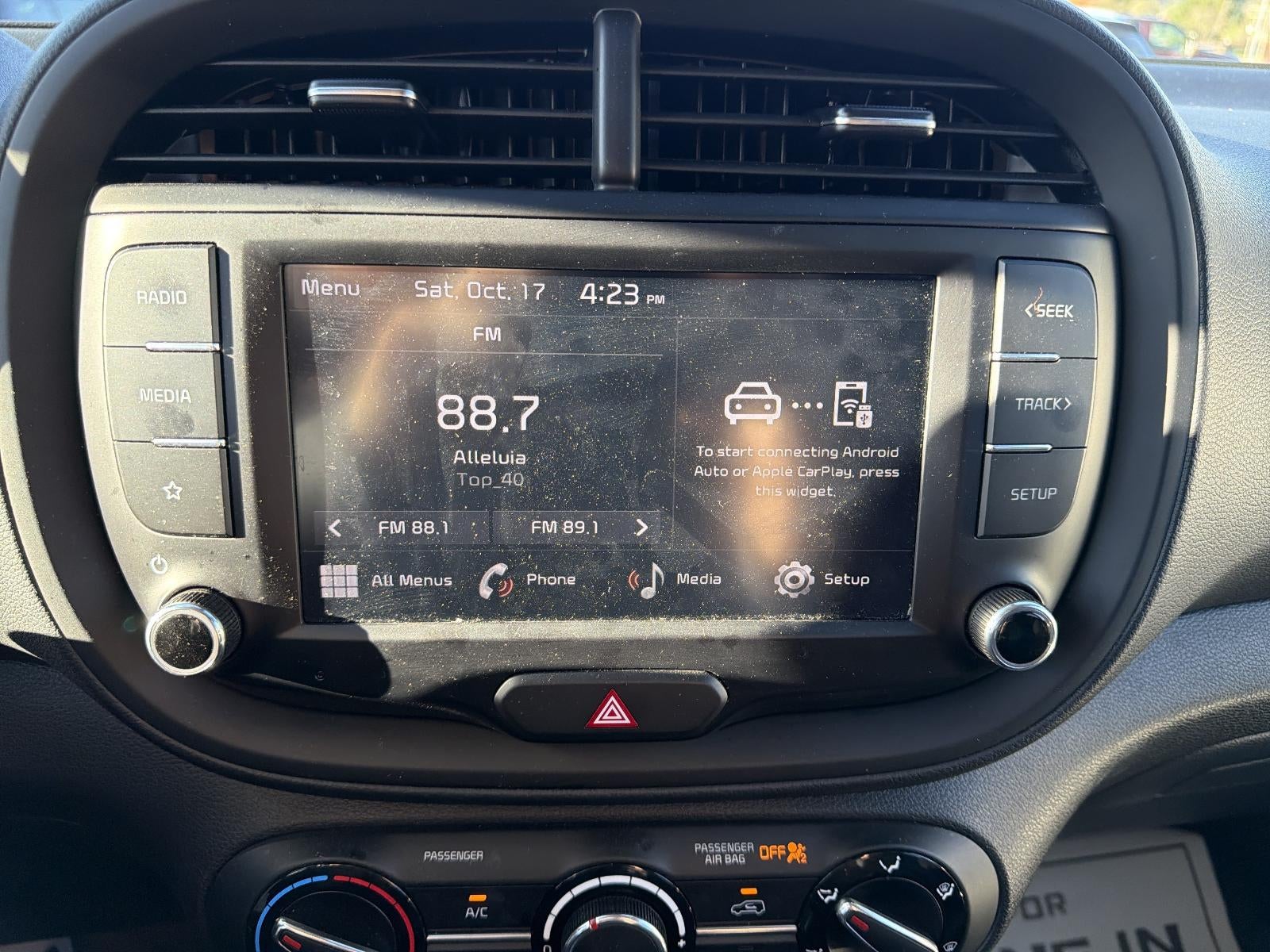 2024 Kia Soul LX IVT