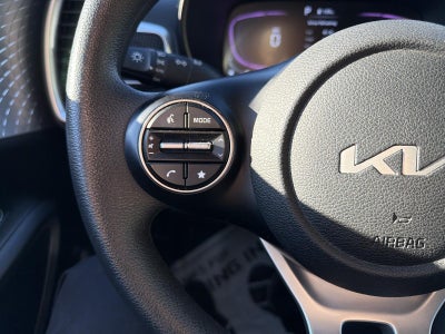 2024 Kia Soul LX IVT