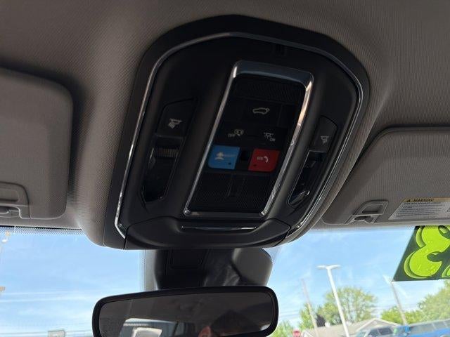 2023 Jeep Grand Cherokee L Laredo 4x4