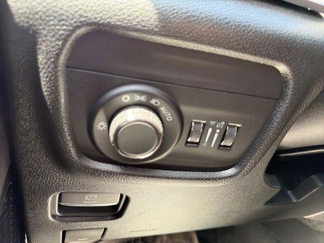 2023 Jeep Grand Cherokee L Laredo 4x4