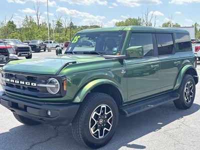 2025 Ford Bronco Outer Banks 4 Door 4x4
