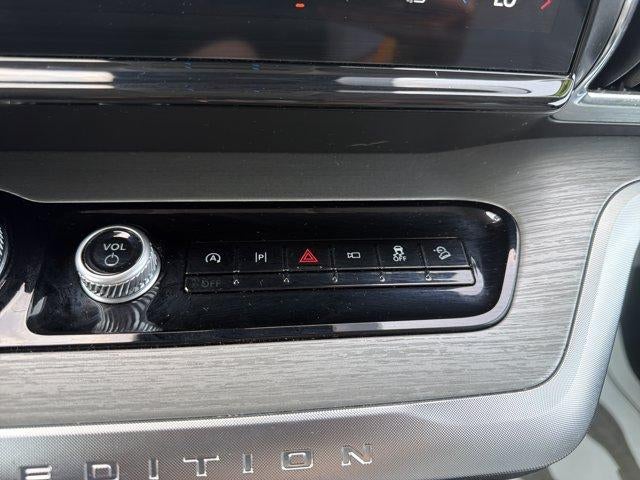 2025 Ford Expedition Max Platinum 4x4