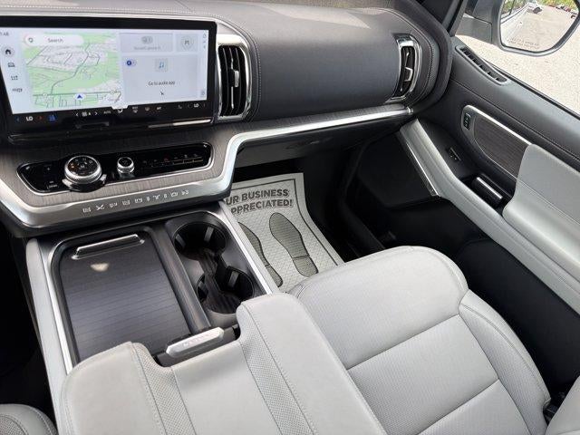 2025 Ford Expedition Max Platinum 4x4