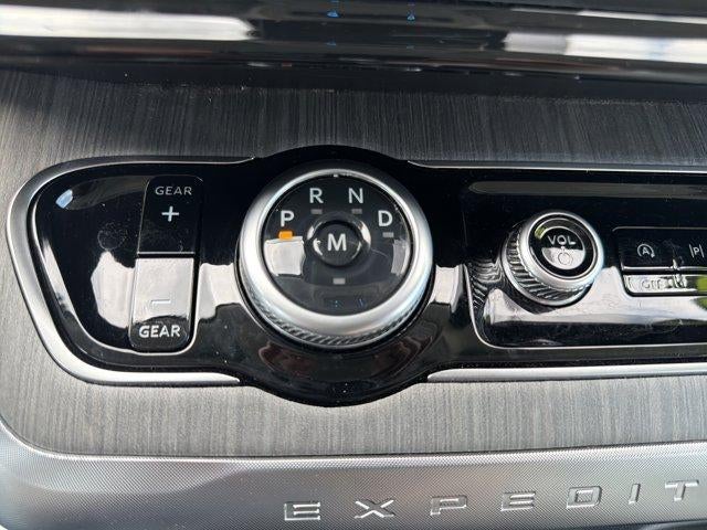 2025 Ford Expedition Max Platinum 4x4