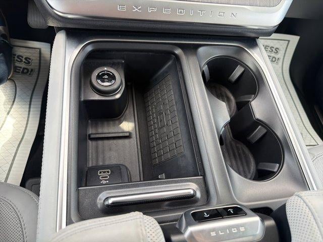 2025 Ford Expedition Max Platinum 4x4