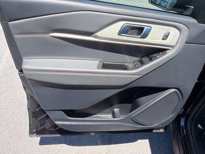 2026 Ford Explorer Active w/200A Pkg 4WD