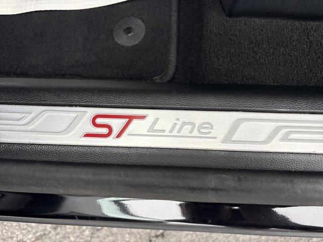 2025 Ford Explorer ST-Line 4WD