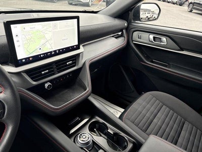 2025 Ford Explorer ST-Line 4WD