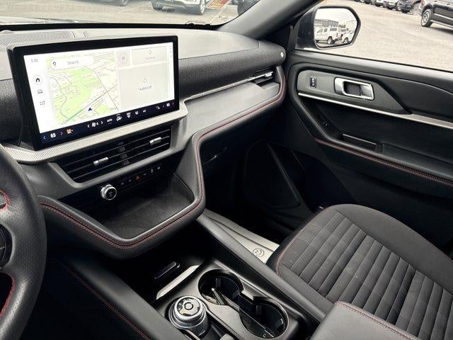 2025 Ford Explorer ST-Line 4WD