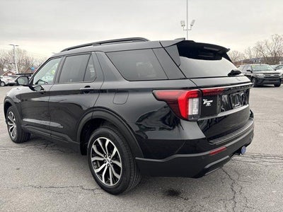 2025 Ford Explorer ST-Line 4WD