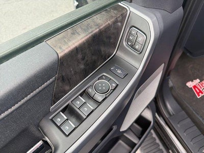 2024 Ford Super Duty F-350 SRW LARIAT 4WD Crew Cab 6.75' Box