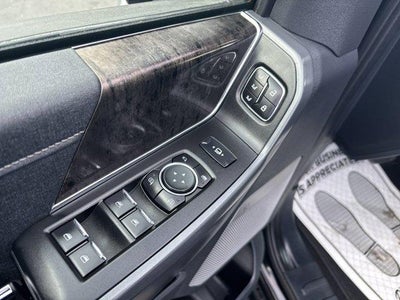 2024 Ford Super Duty F-350 SRW LARIAT 4WD Crew Cab 6.75' Box