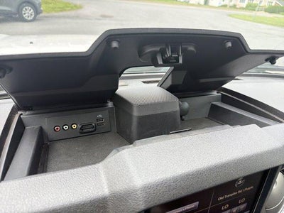 2016 Ford Super Duty F-450 DRW 4WD Crew Cab 8 Ft Box Lariat