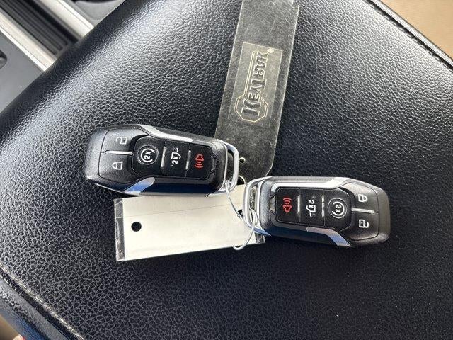 2016 Ford F-150 4WD SuperCrew 5-1/2 Ft Box Lariat