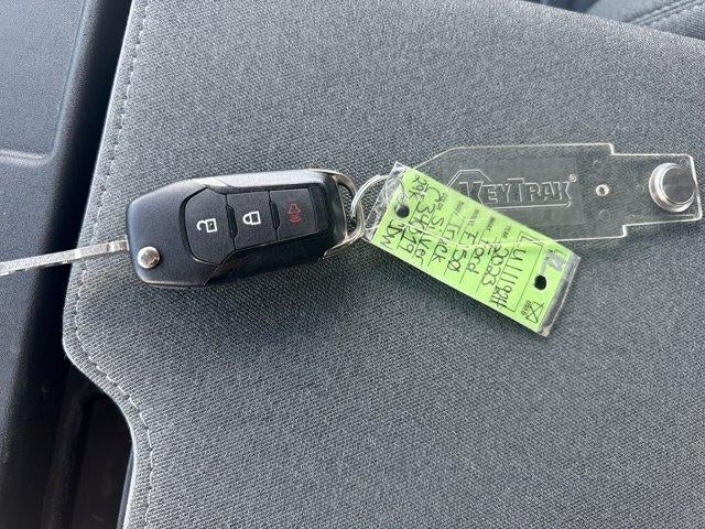 2023 Ford F-150 XL 4WD SuperCrew 5.5' Box