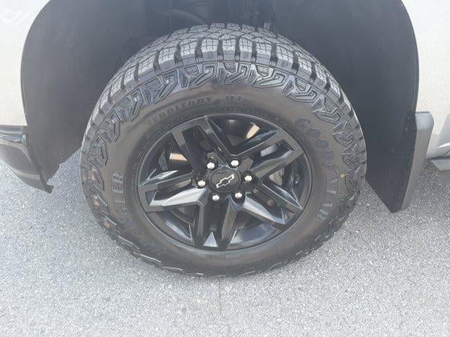 2020 Chevrolet Silverado 1500 Crew Cab Short Box 4-Wheel Drive Custom Trail Boss