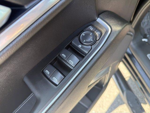 2025 Chevrolet Silverado 1500 Crew Cab Short Box 4-Wheel Drive LT 1LT