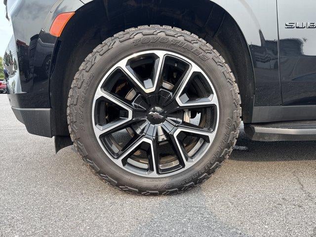 2023 Chevrolet Suburban 4WD RST