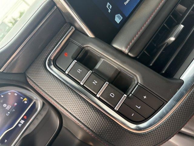 2023 Chevrolet Suburban 4WD RST