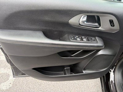 2025 Chrysler Pacifica Select FWD