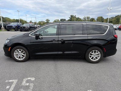 2025 Chrysler Pacifica Select FWD