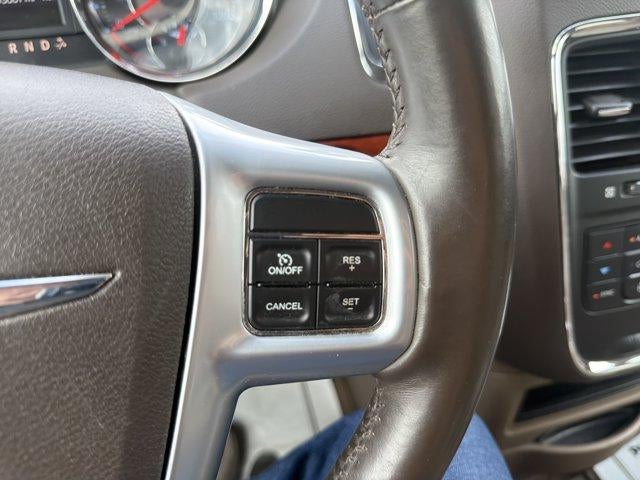 2013 Chrysler Town & Country 4dr Wgn Touring-L