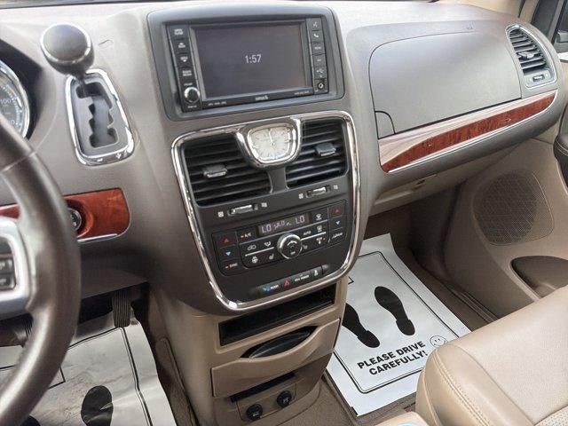 2013 Chrysler Town & Country 4dr Wgn Touring-L