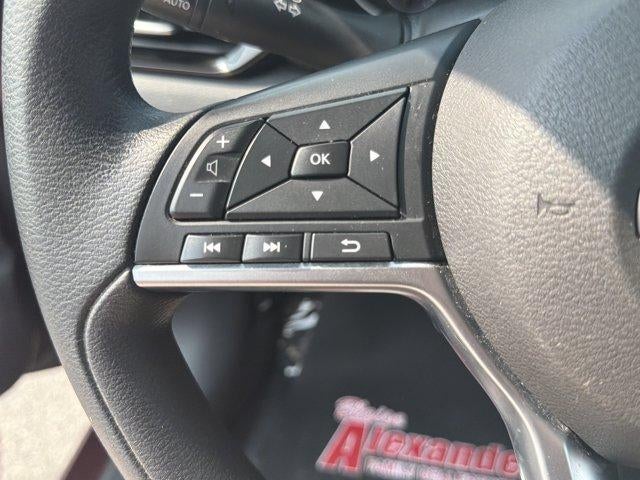 2025 Nissan Sentra SV CVT