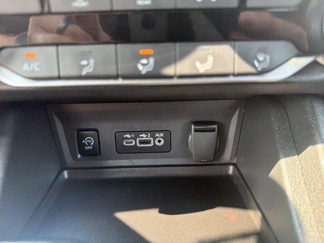 2025 Nissan Sentra SV CVT