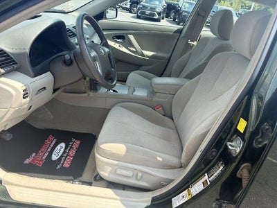 2011 Toyota Camry 4dr Sdn I4 Auto LE (Natl)