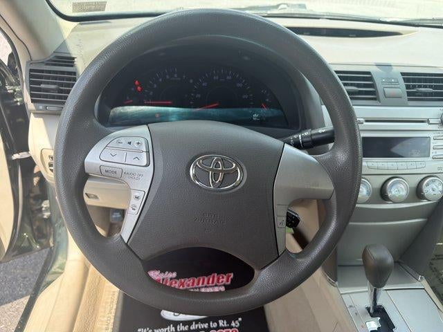 2011 Toyota Camry 4dr Sdn I4 Auto LE (Natl)
