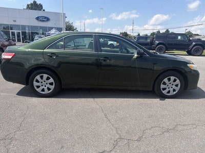 2011 Toyota Camry 4dr Sdn I4 Auto LE (Natl)
