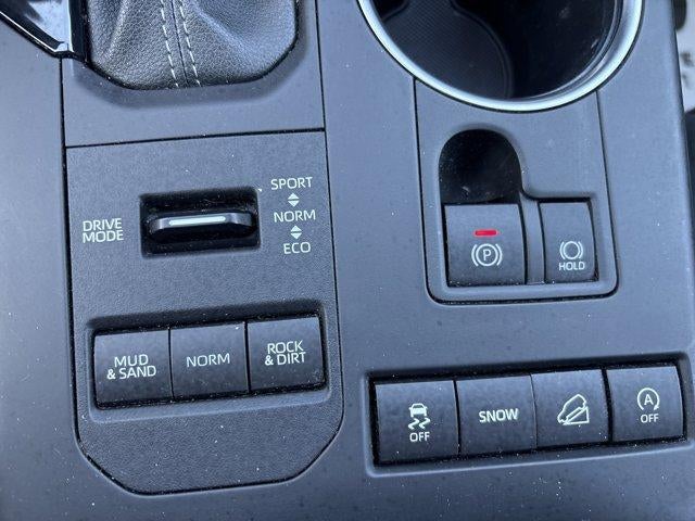 2022 Toyota Highlander XLE AWD (Natl)