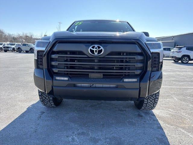 2025 Toyota Tundra 4WD 4WD SR5 CrewMax 5.5' Bed (SE)