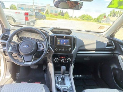 2022 Subaru Forester Premium CVT