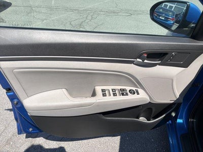 2018 Hyundai ELANTRA Limited 2.0L Auto